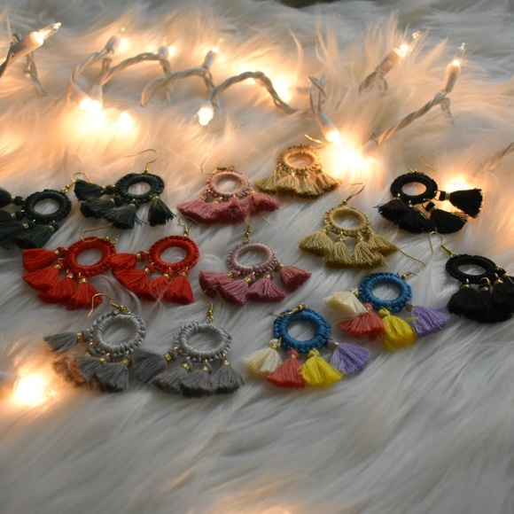 Handmade tassel earrings - Picture 8 of 8